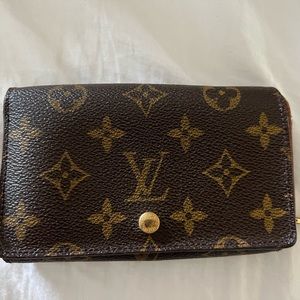 Designer wallet good condition